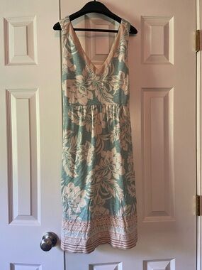 Tommy Bahama Seafoam and Cream Floral V-Neck Midi Dress